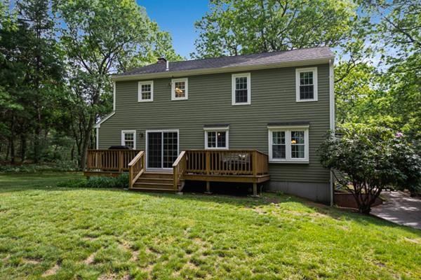 82 King St, Norfolk, MA 02056