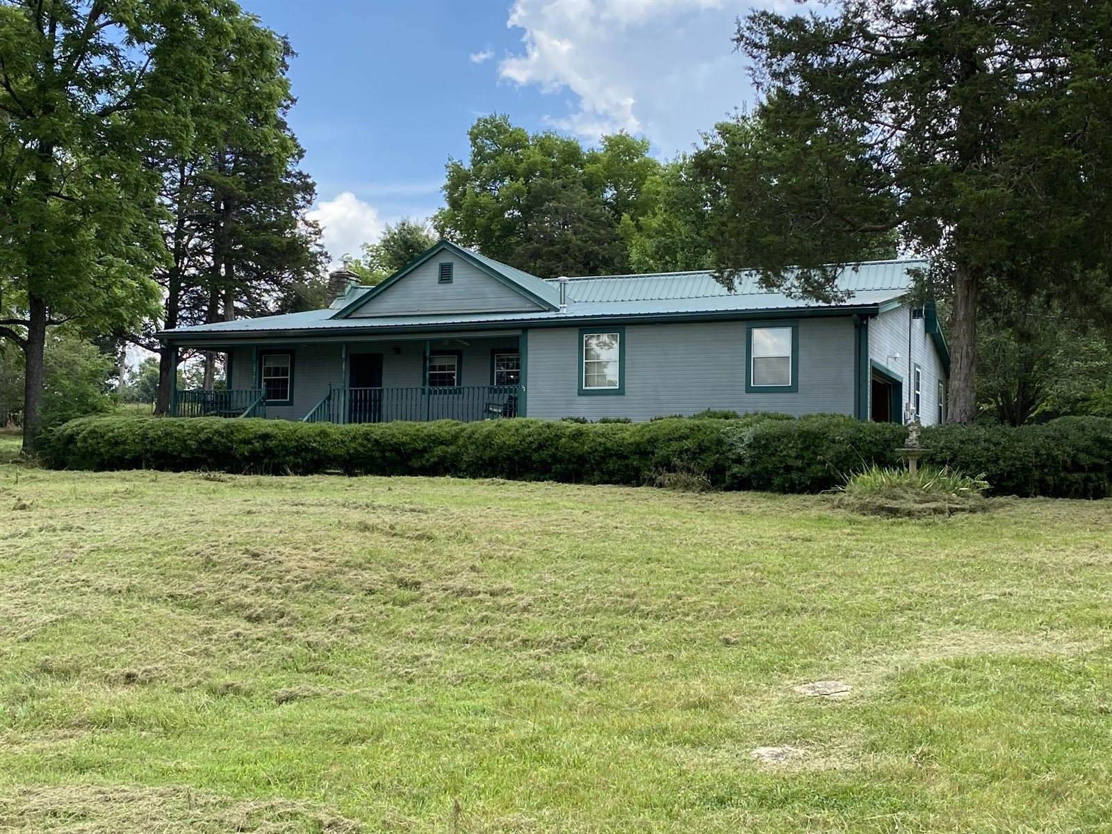 1623 Farming Rock Rd, Chickamauga, GA 30707