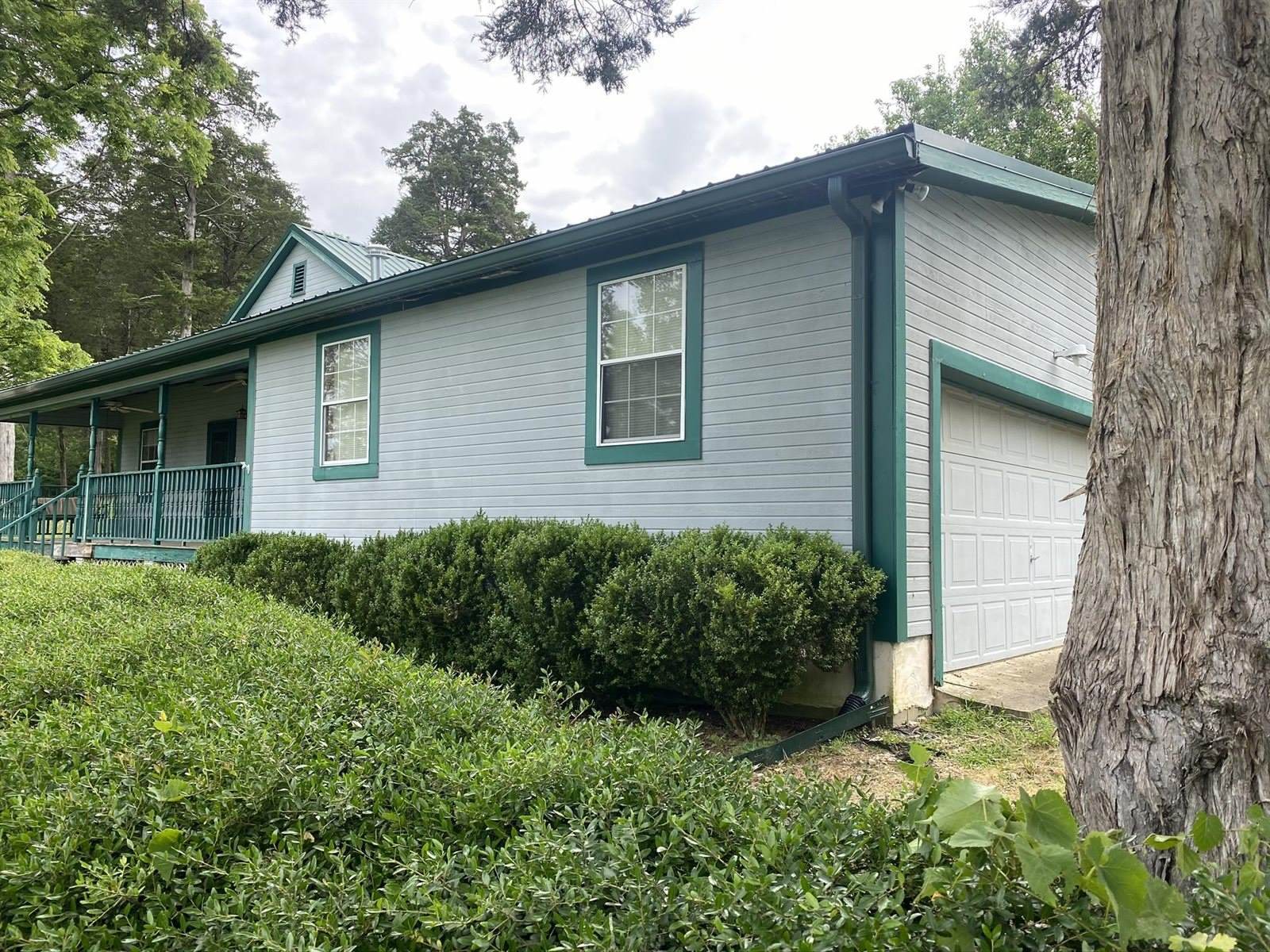 1623 Farming Rock Rd, Chickamauga, GA 30707