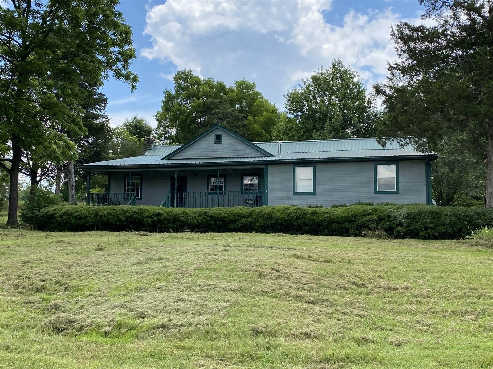 1623 Farming Rock Rd, Chickamauga, GA 30707