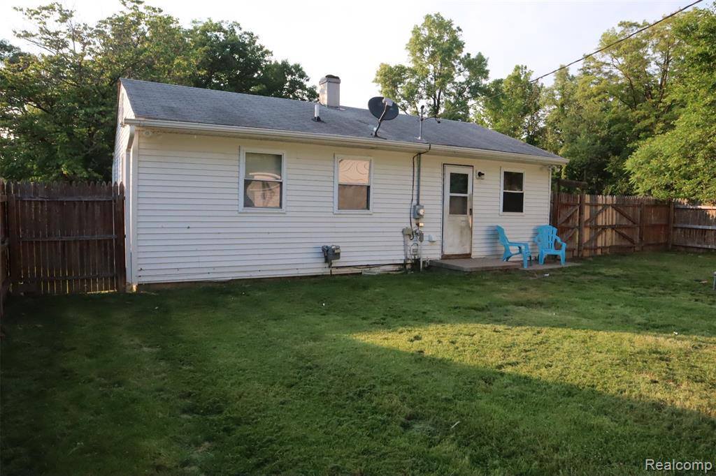 4217 West Allen Road, Howell Township, MI 48855