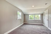 173 N 5TH, Bethpage, NY 11714