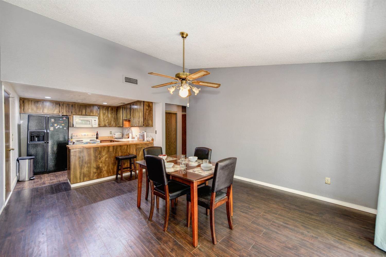 5804 41st Street, Sacramento, CA 95824