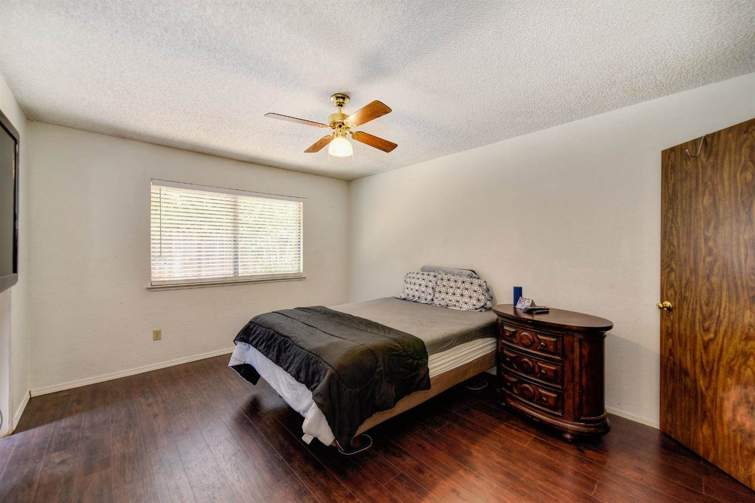 5804 41st Street, Sacramento, CA 95824