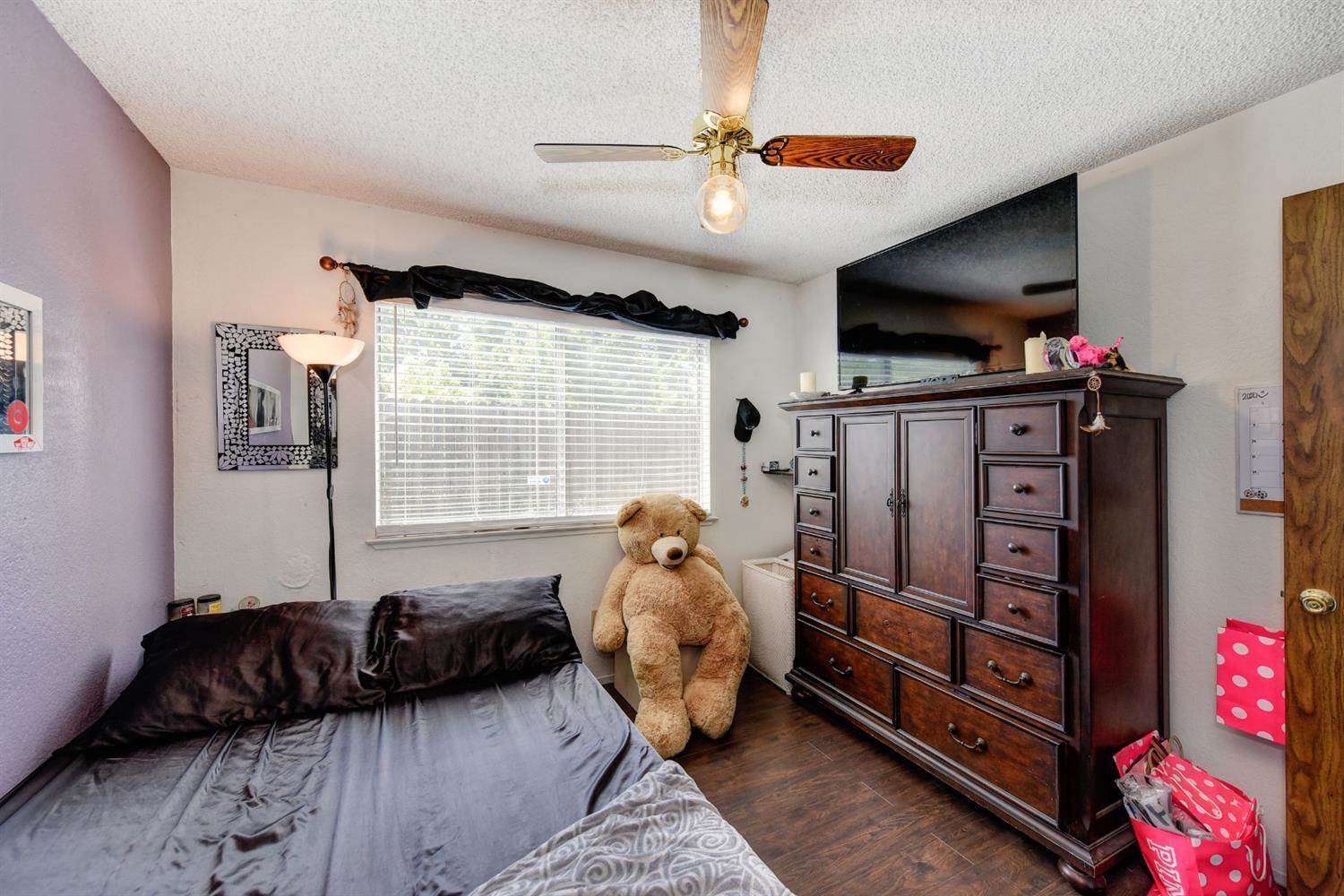 5804 41st Street, Sacramento, CA 95824