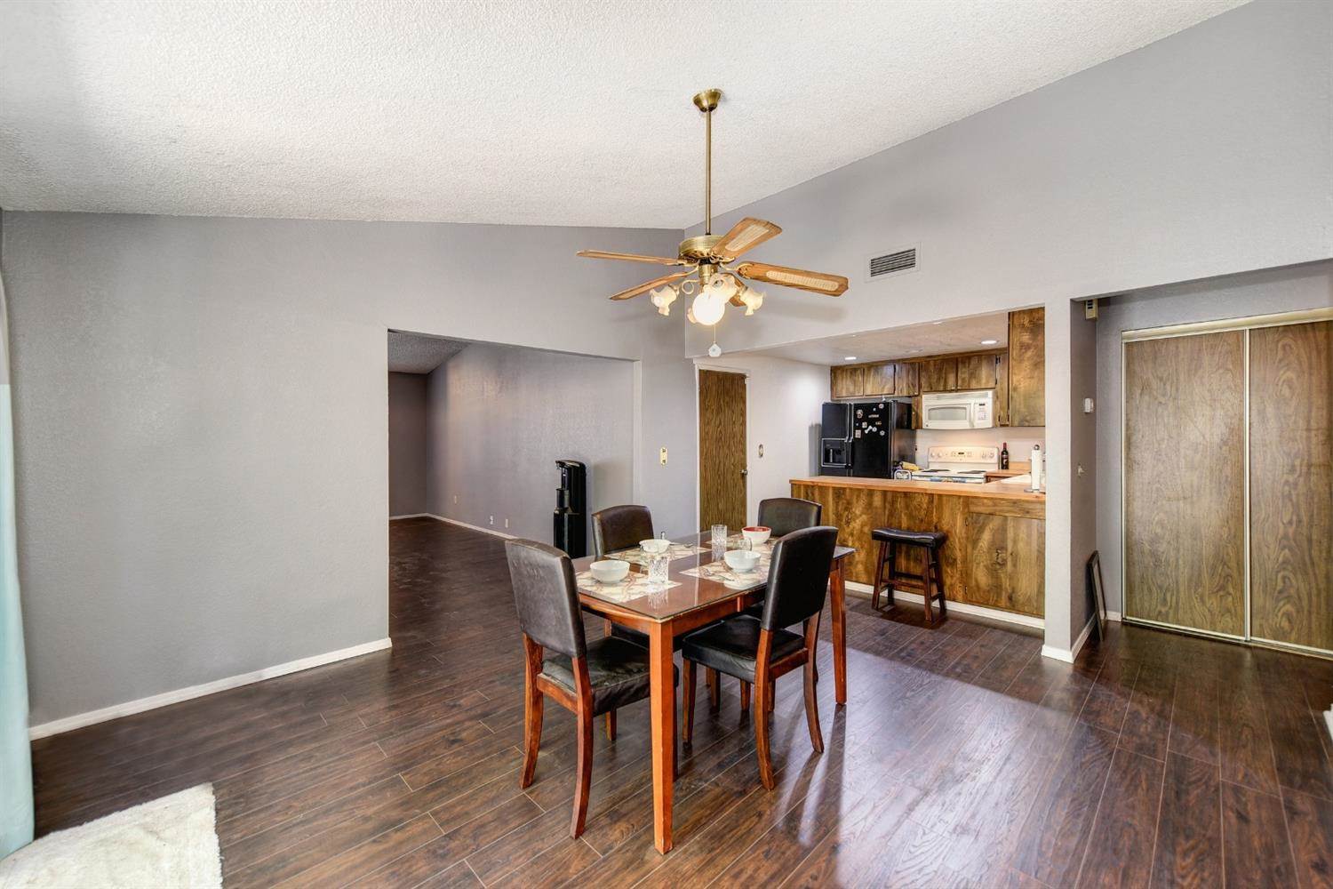 5804 41st Street, Sacramento, CA 95824