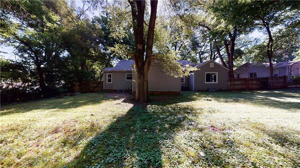 6116 Barton Street, Shawnee, KS 66203