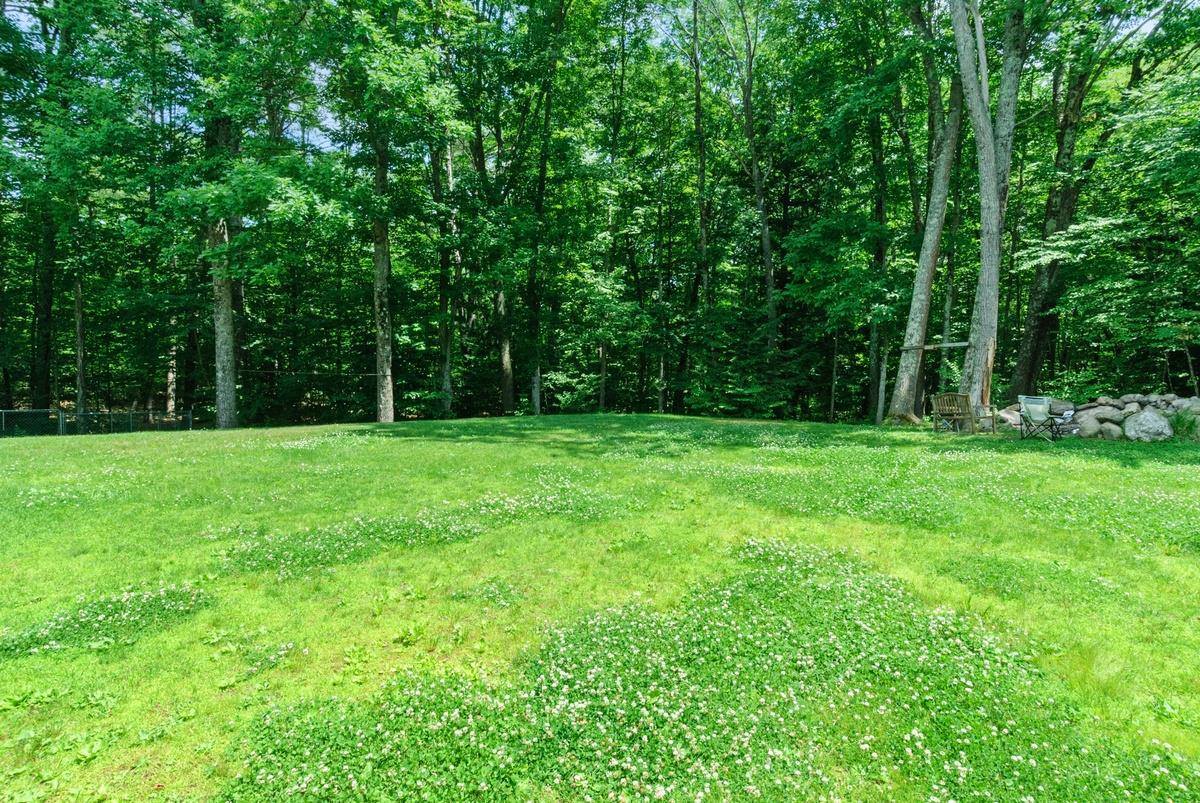 8 Kristopher Lane, Raymond, NH 03077