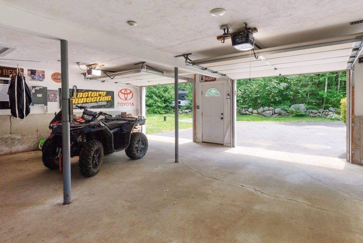 8 Kristopher Lane, Raymond, NH 03077