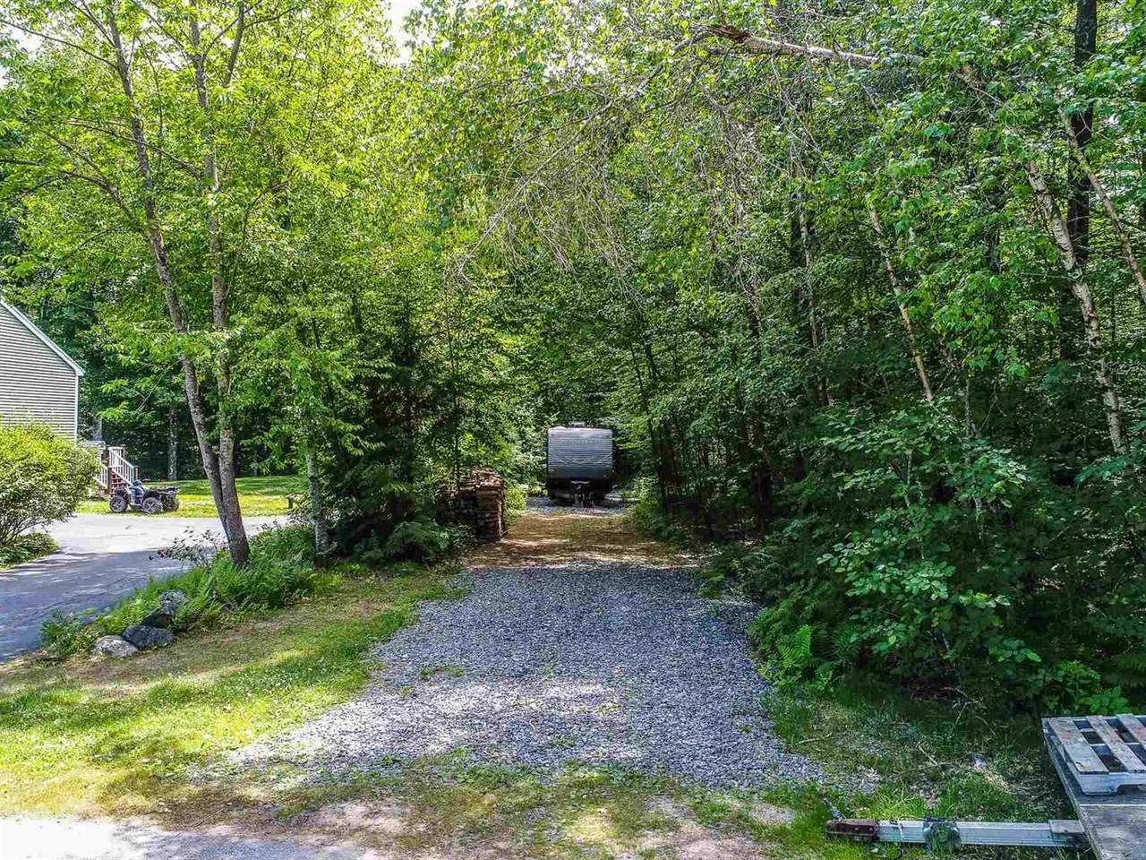 8 Kristopher Lane, Raymond, NH 03077