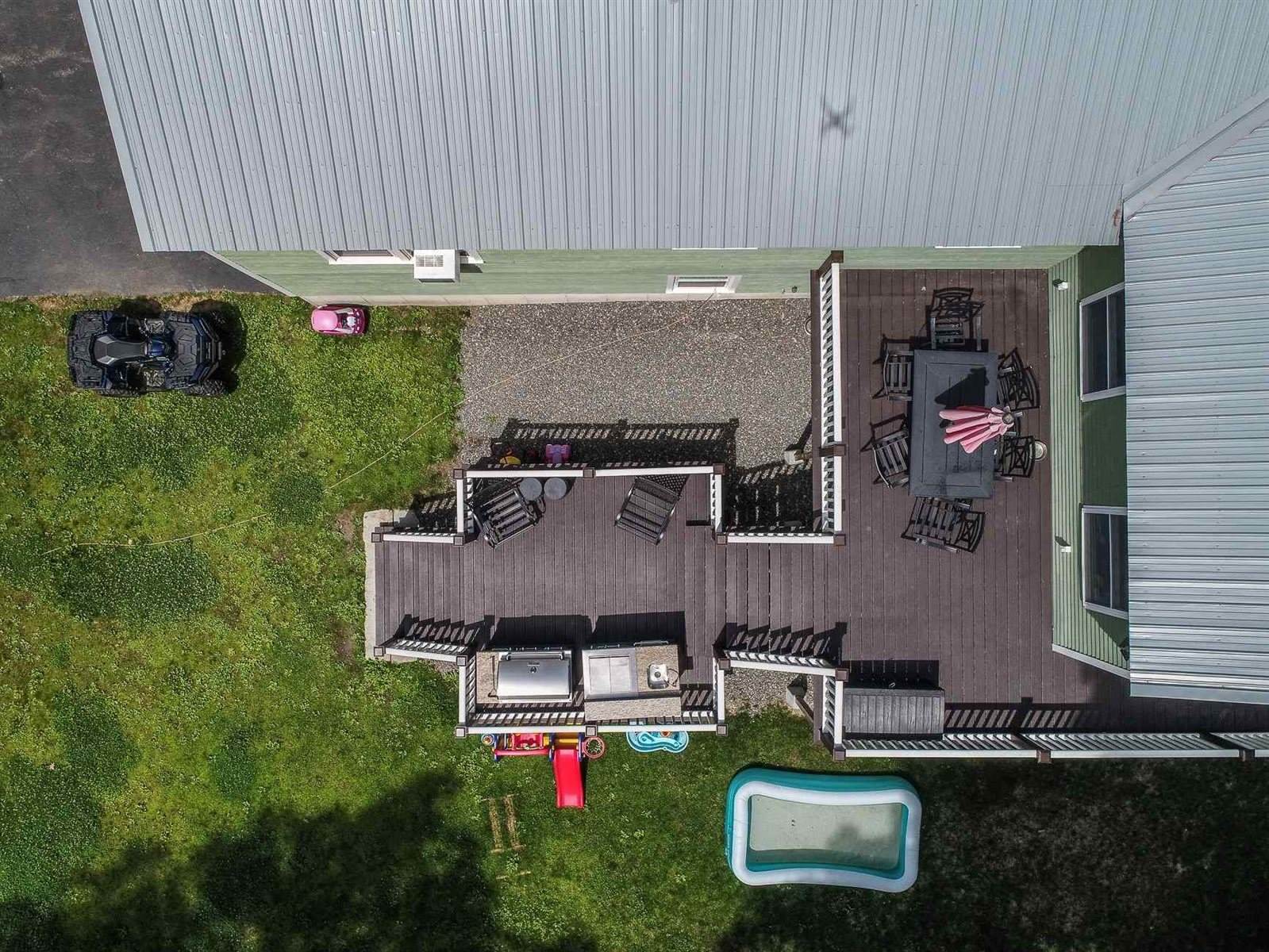 8 Kristopher Lane, Raymond, NH 03077