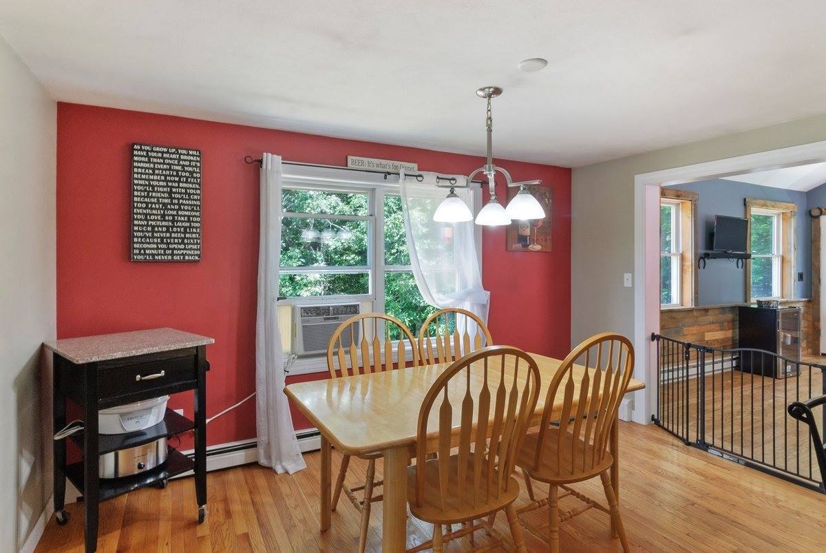 8 Kristopher Lane, Raymond, NH 03077