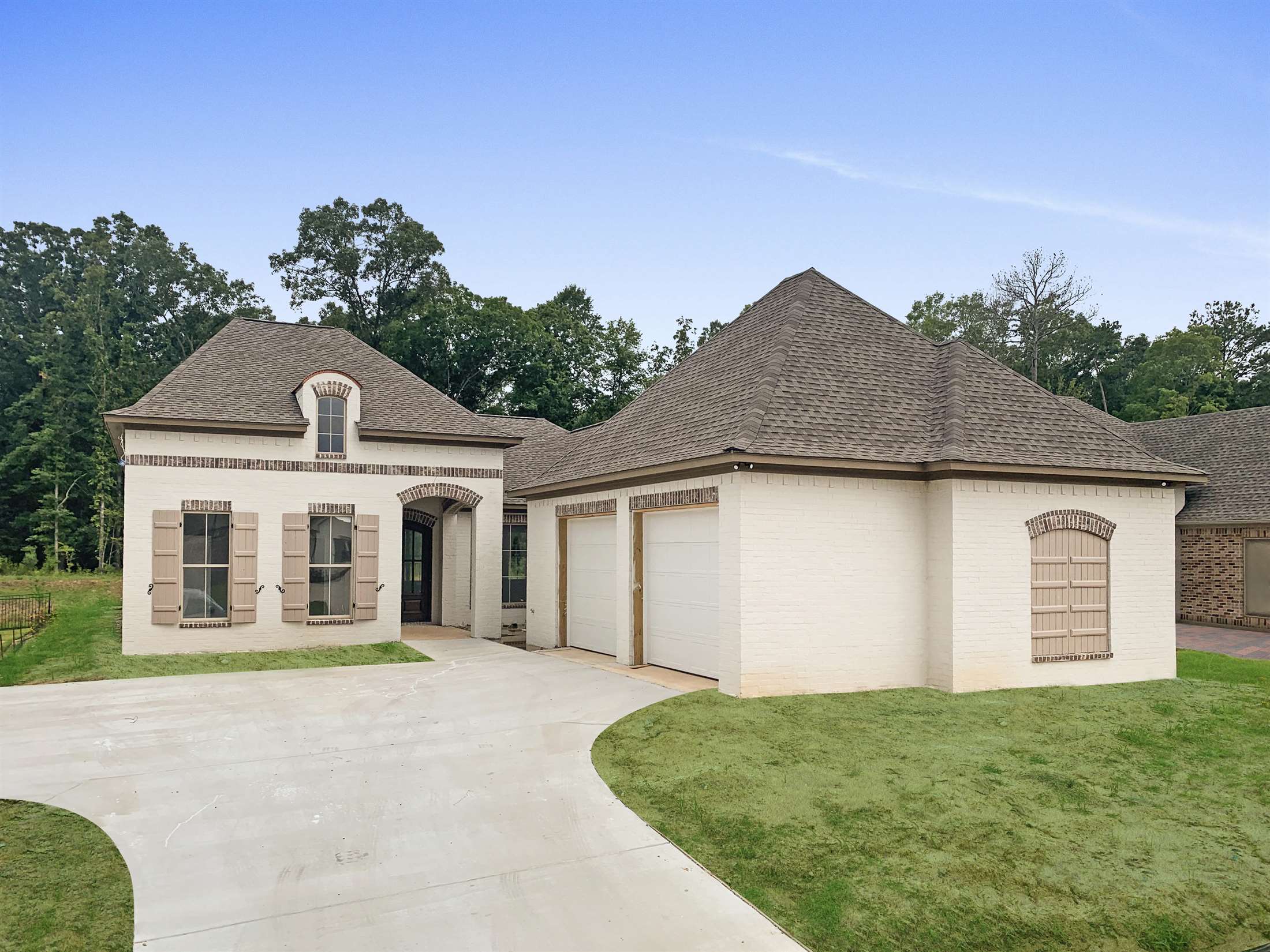 176 Grace Dr, Flowood, MS 39232