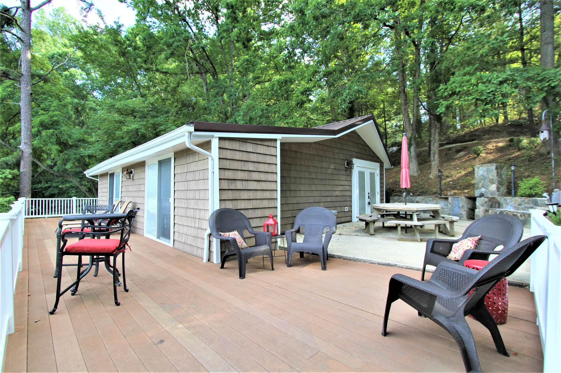 1463 Sunrise Loop, Lynch Station, VA 24571