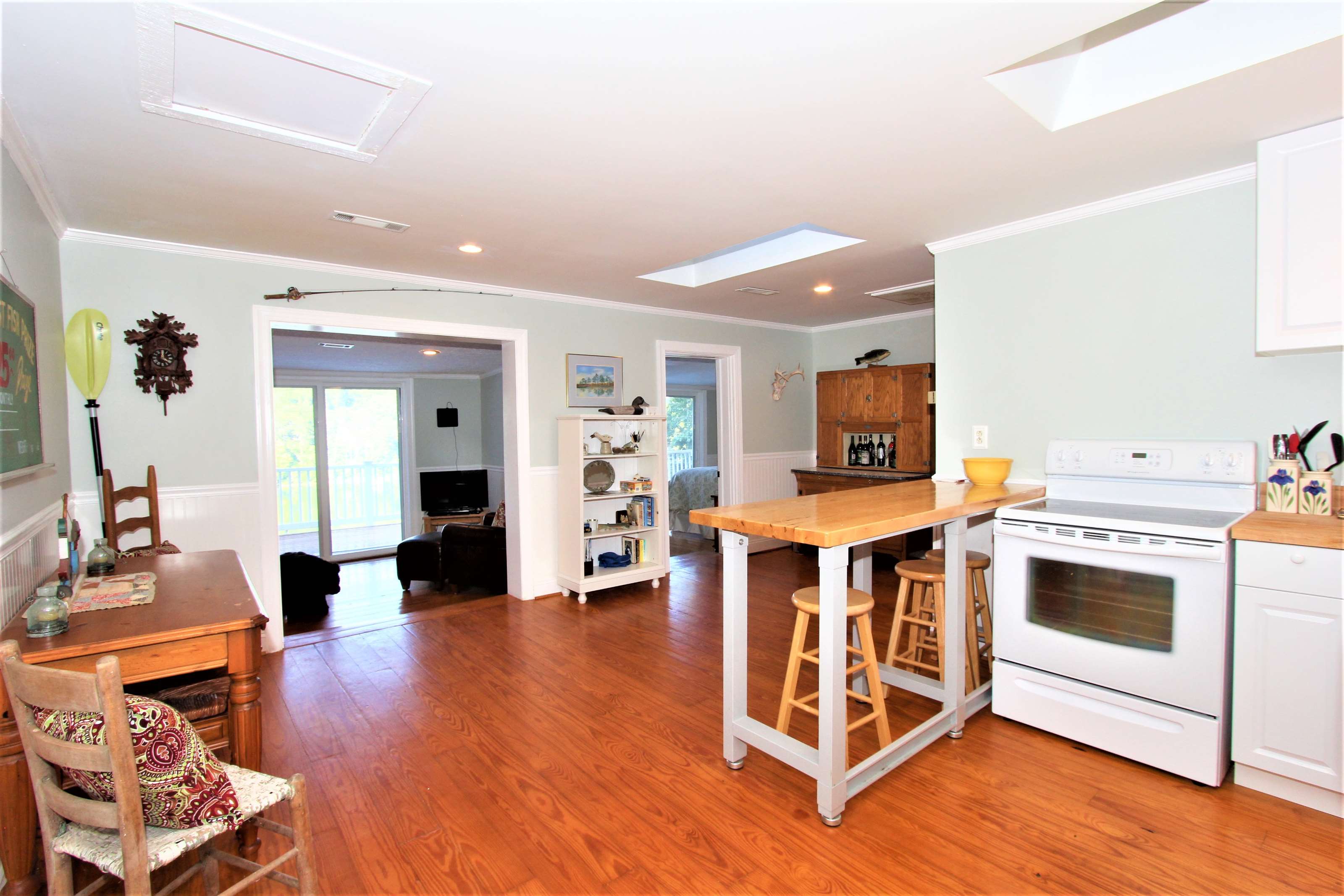 1463 Sunrise Loop, Lynch Station, VA 24571