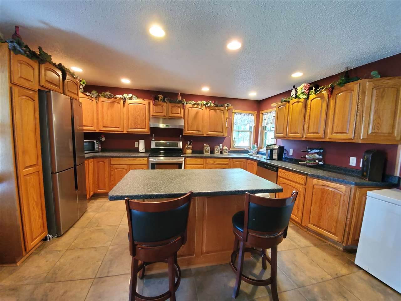 1203 E Blodgett Street, Marshfield, WI 54449