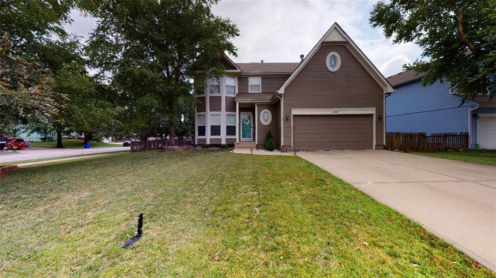 16303 South Brentwood Street, Olathe, KS 66062