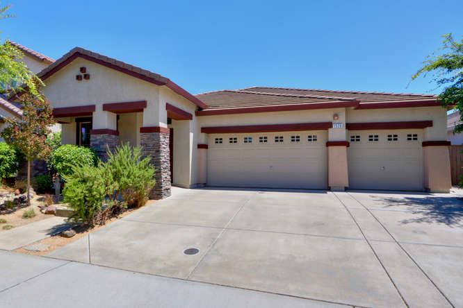 1526 La Guardia Circle, Lincoln, CA 95648