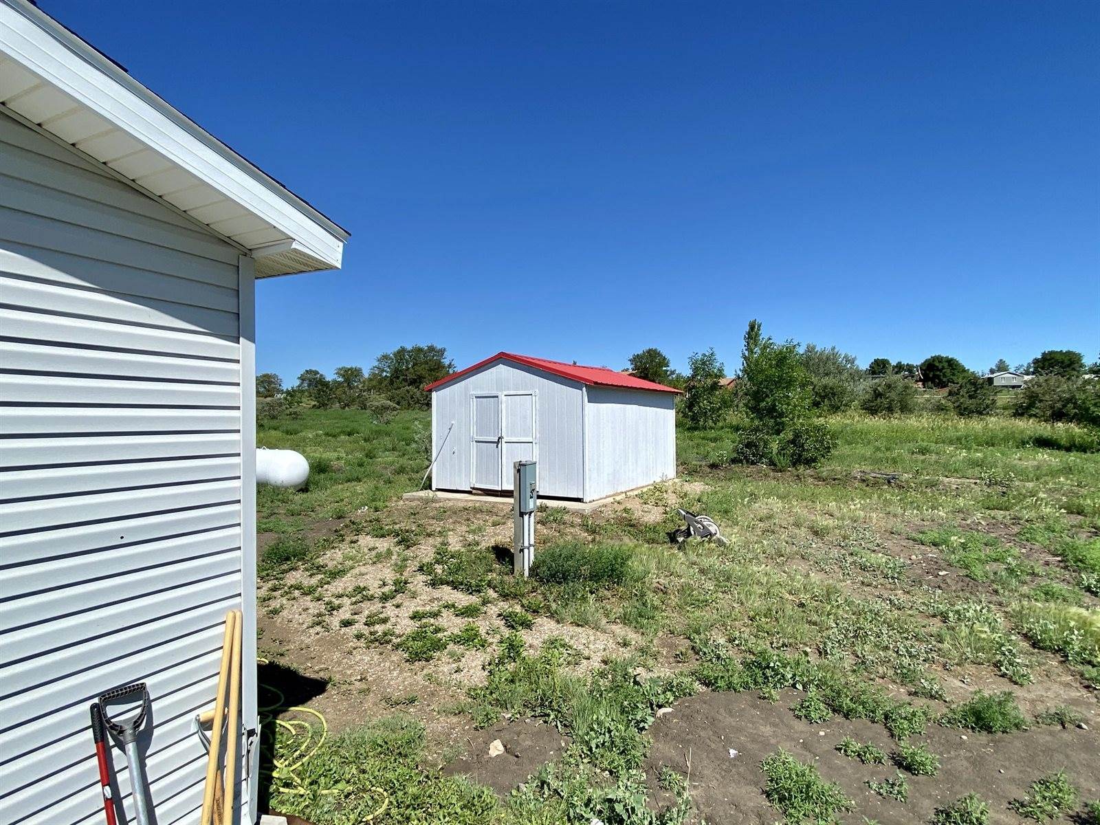 5306 Sunset Blvd, Williston, ND 58801