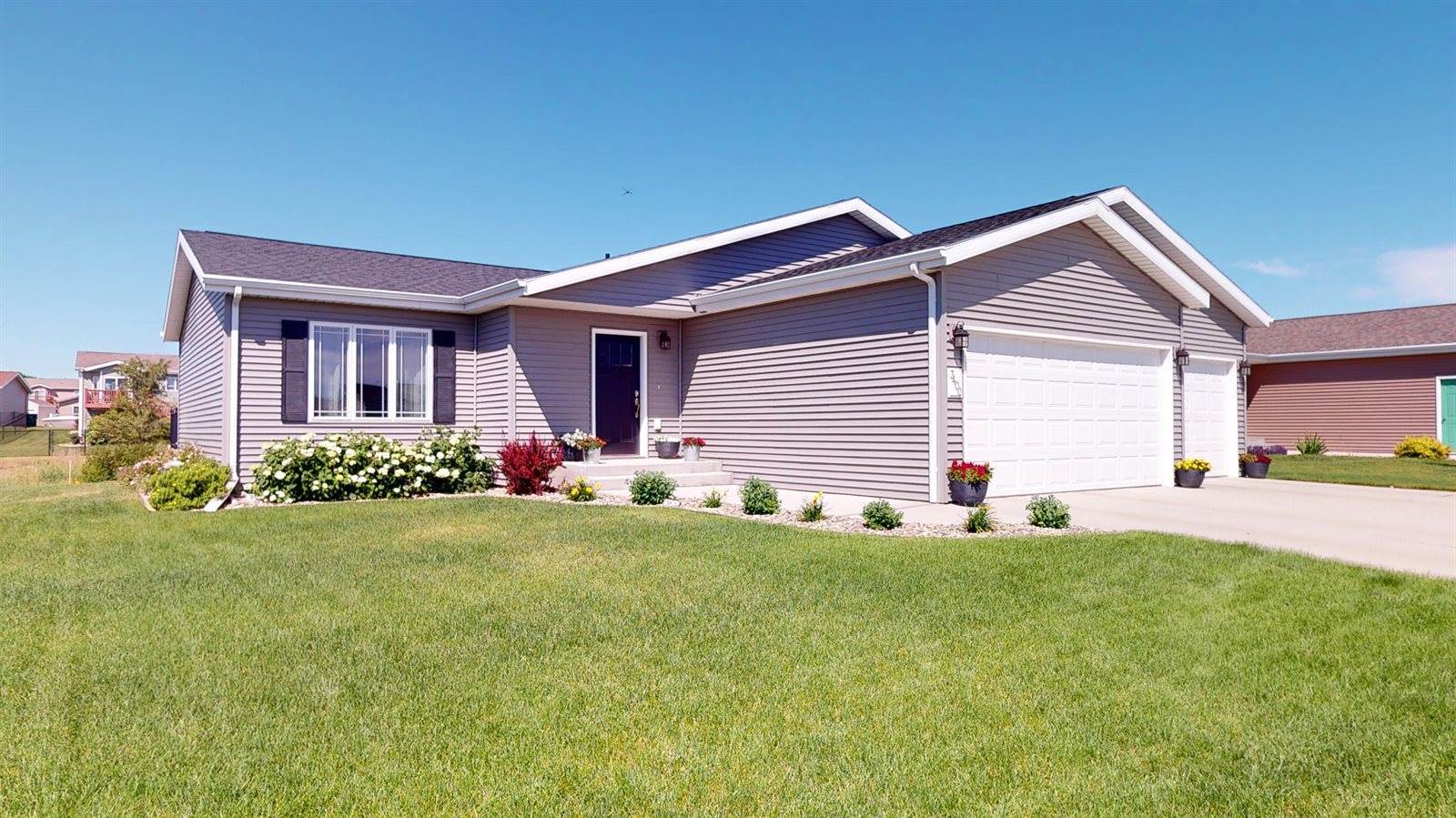 3400 Doubleday Drive, Bismarck, ND 58503