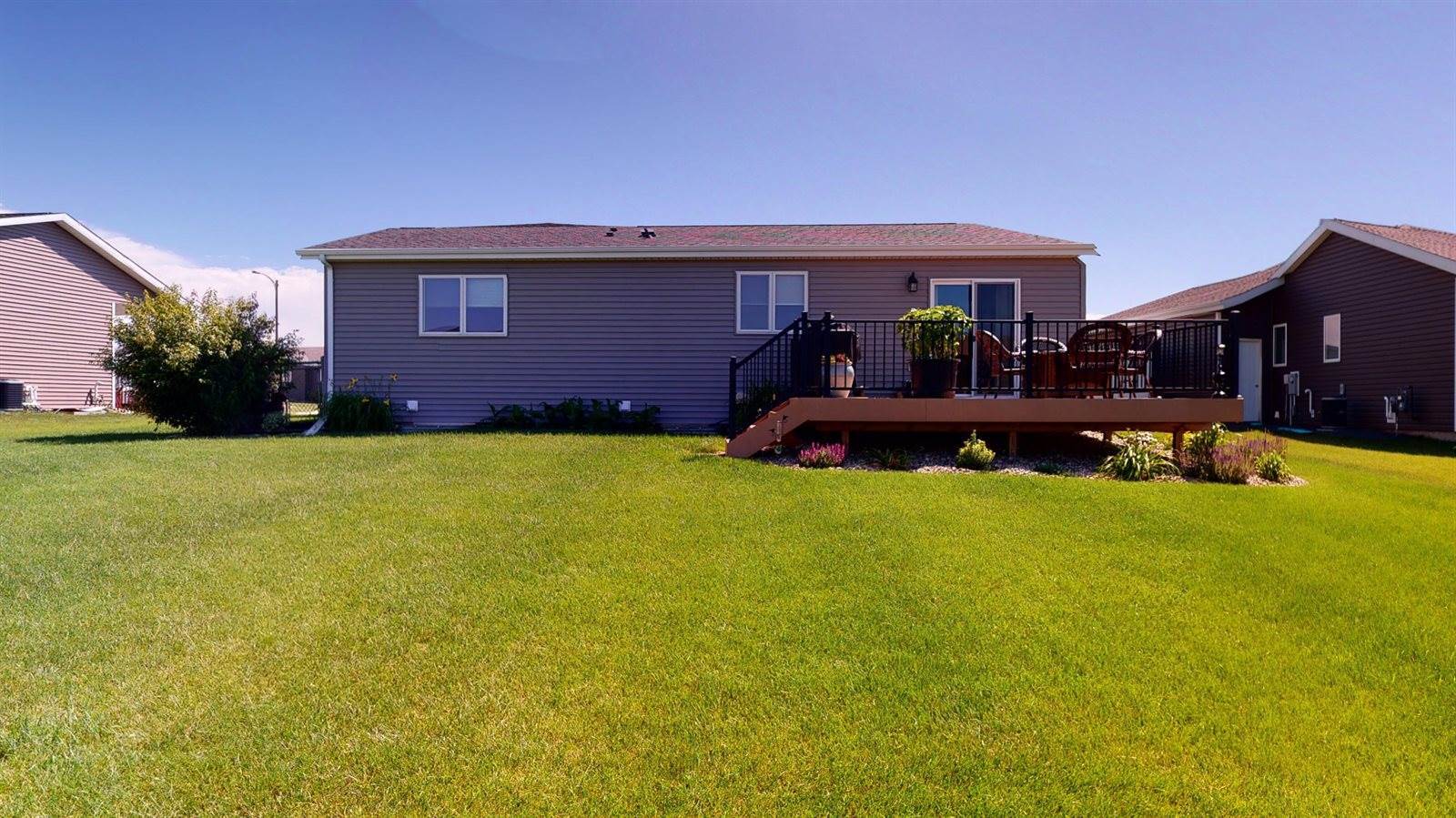 3400 Doubleday Drive, Bismarck, ND 58503