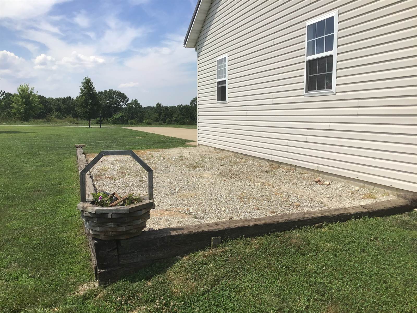 18430 Charity Drive, Dixon, MO 65459