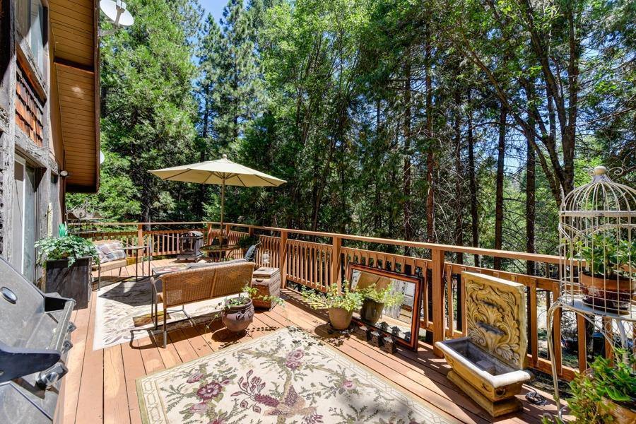 7026 Lakewood Court, Pollock Pines, CA 95726