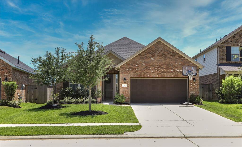 15223 Holloway Hills Trail, Cypress, TX 77429