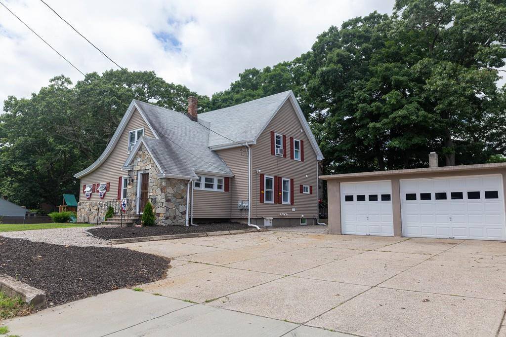 420 Central Ave, Seekonk, MA 02771