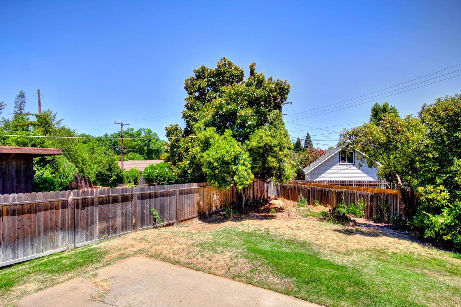 1608 Los Molinos, Sacramento, CA 95864