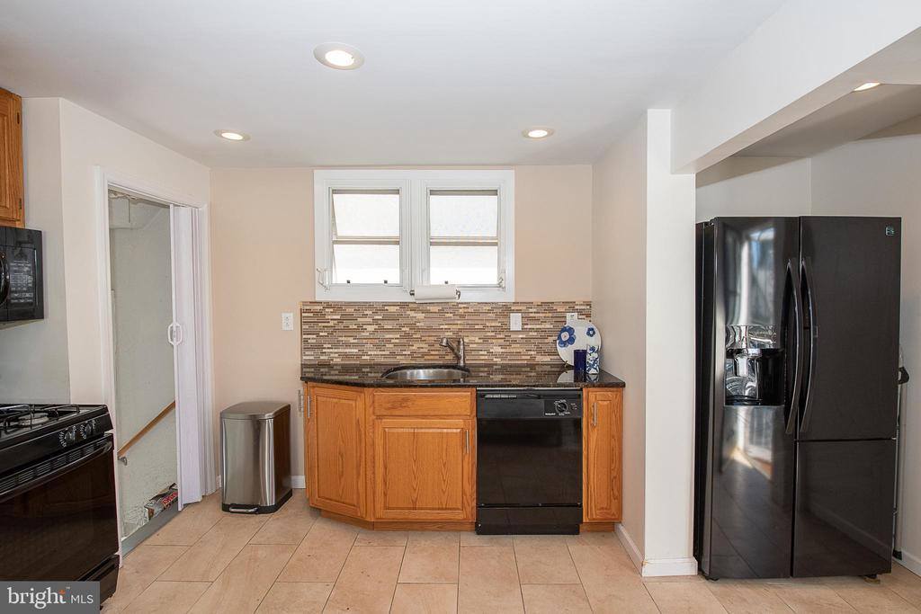 124 East Plumstead Avenue, Lansdowne, PA 19050