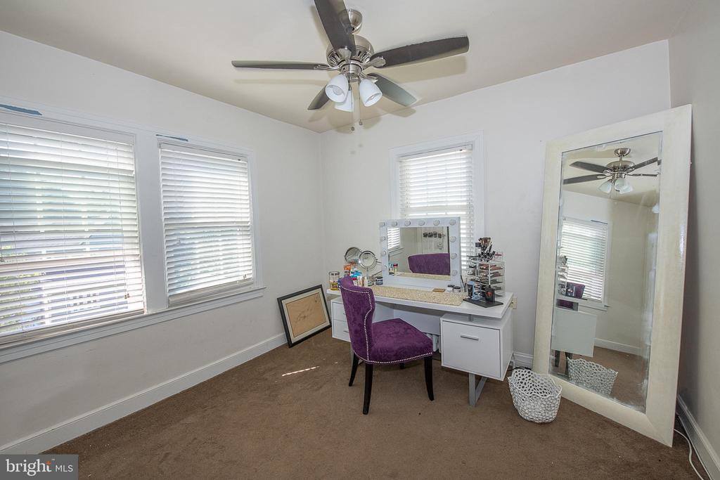 124 East Plumstead Avenue, Lansdowne, PA 19050