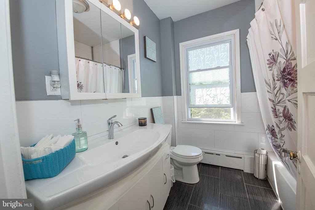 124 East Plumstead Avenue, Lansdowne, PA 19050