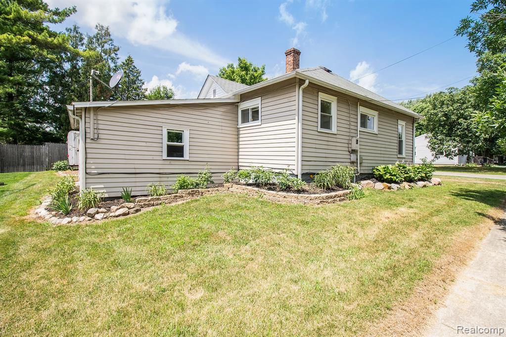 228 Hale Street, Fowlerville Village, MI 48836