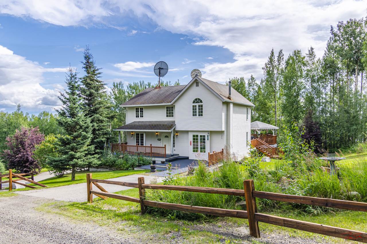 477 Snowy Owl Lane, Fairbanks, AK 99712