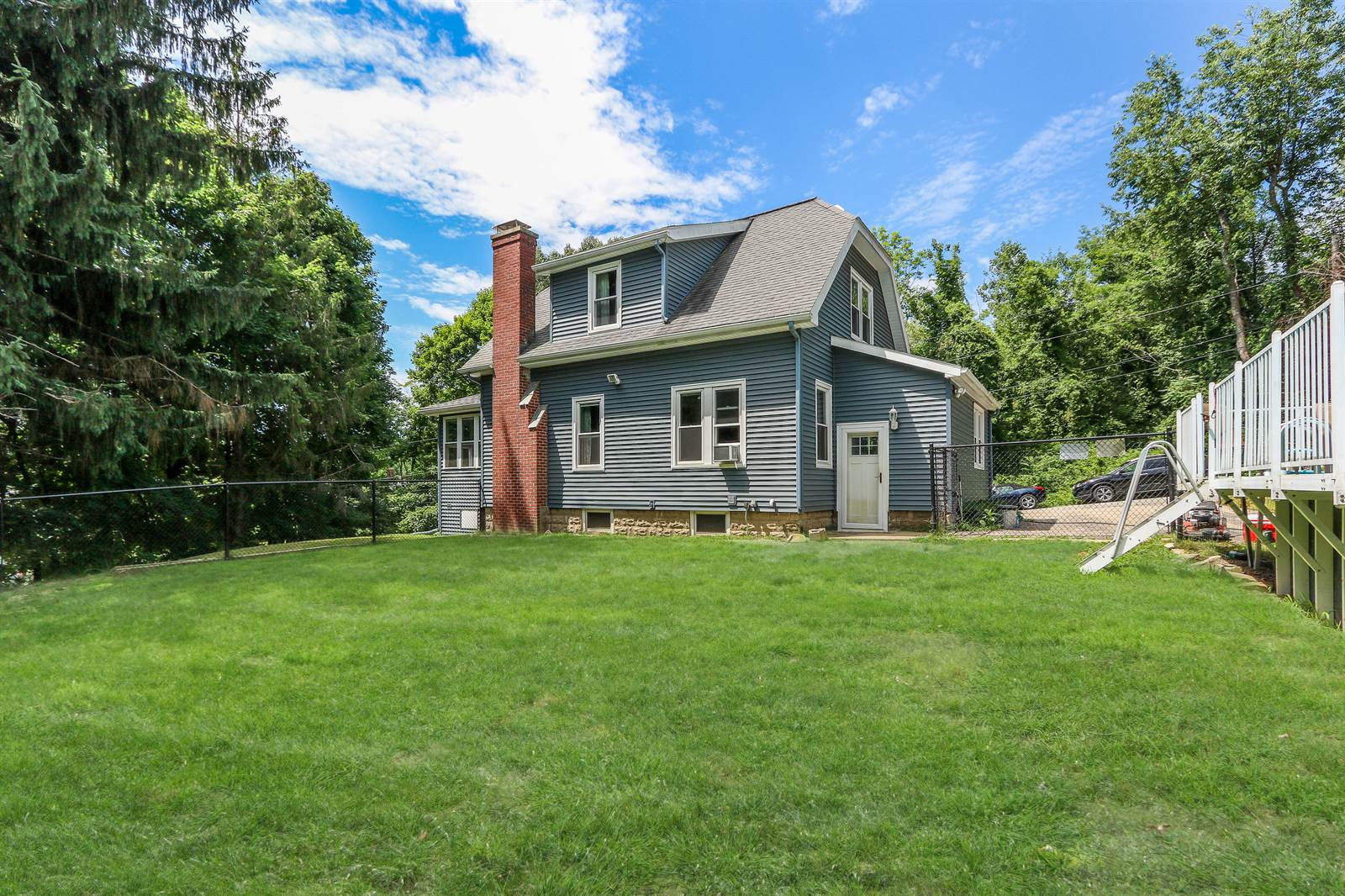 18 Collier Ave, Leicester, MA 01611