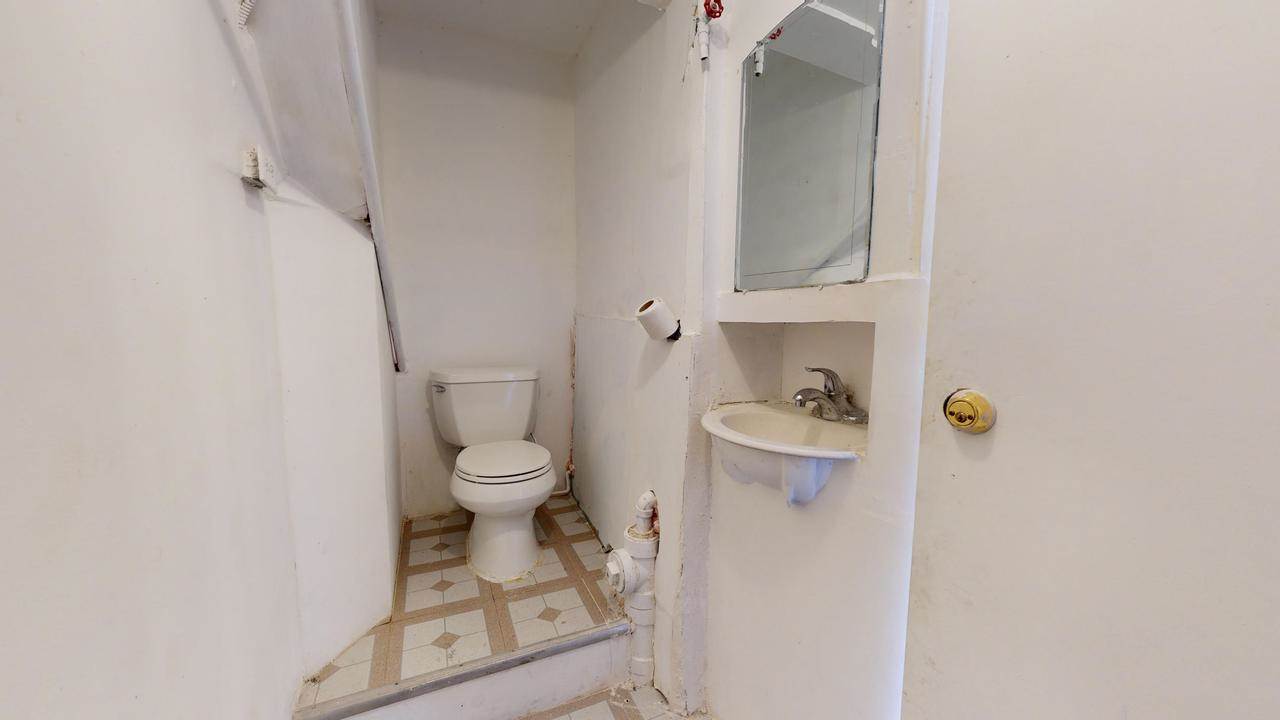 1812 S 13th ST, Milwaukee, WI 53204