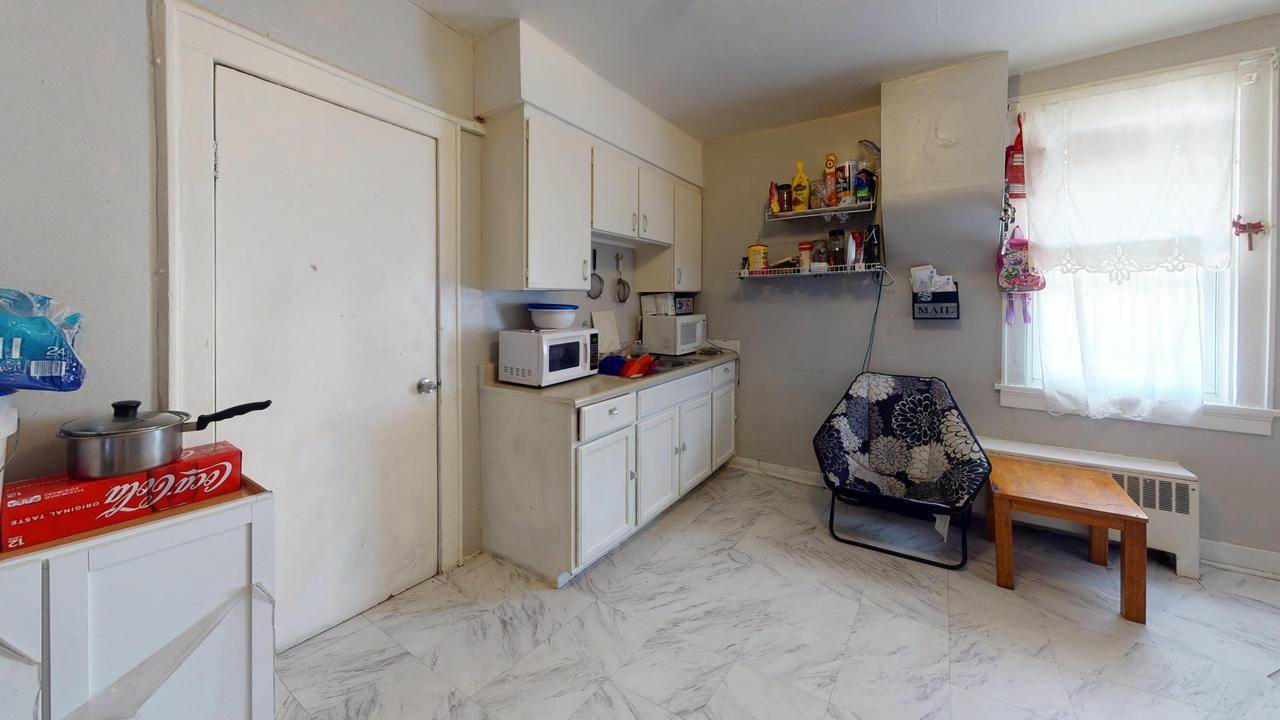 1812 S 13th ST, Milwaukee, WI 53204