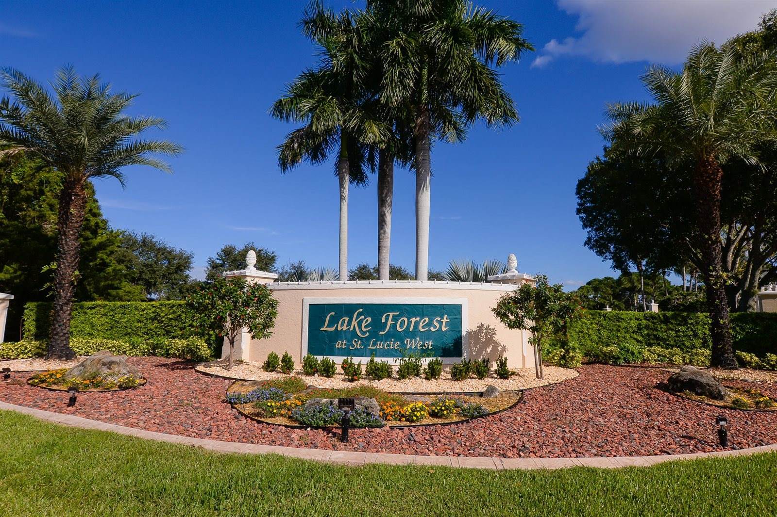 264 SW Lake Forest Way Way, Saint Lucie West, FL 34986