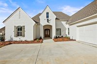 1303 Jasmine Way, Flowood, MS 39232