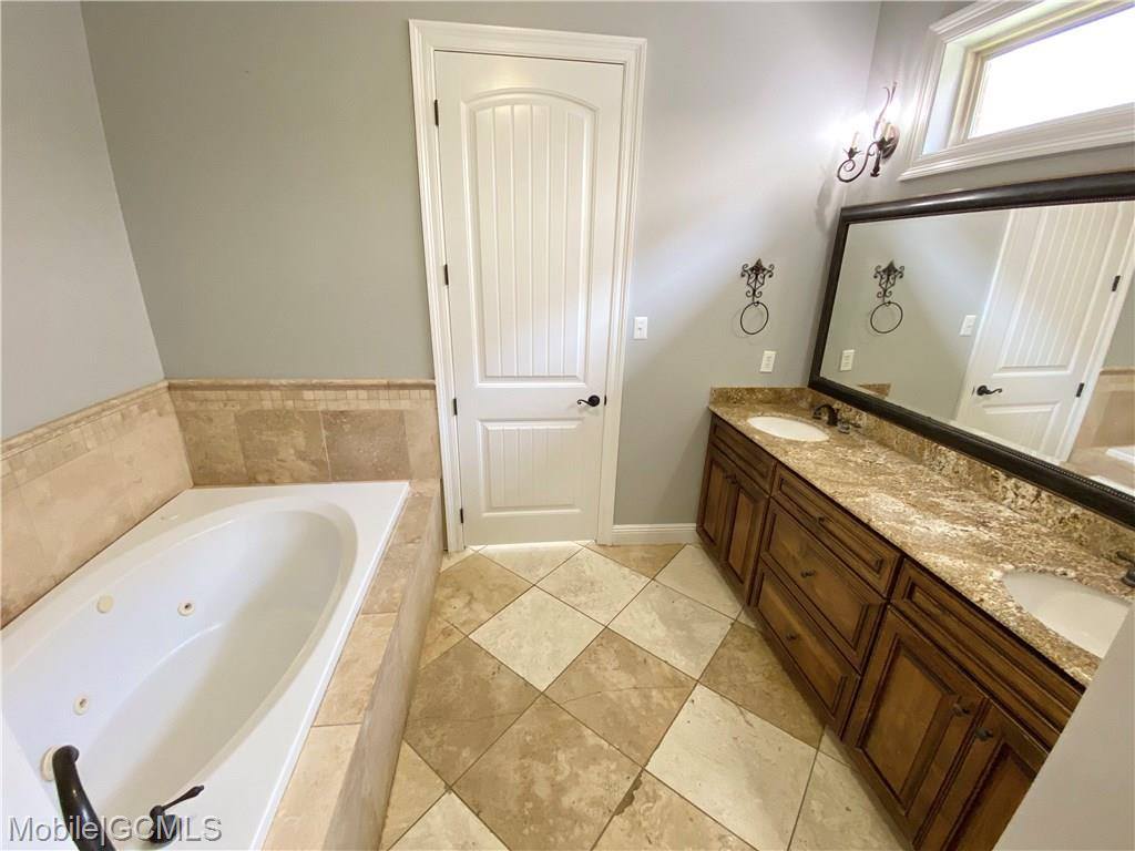 3532 Rue Royal, Mobile, AL 36693