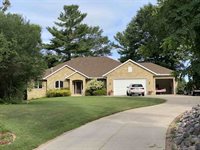 1720 Riverwood Lane, Wisconsin Rapids, WI 54494