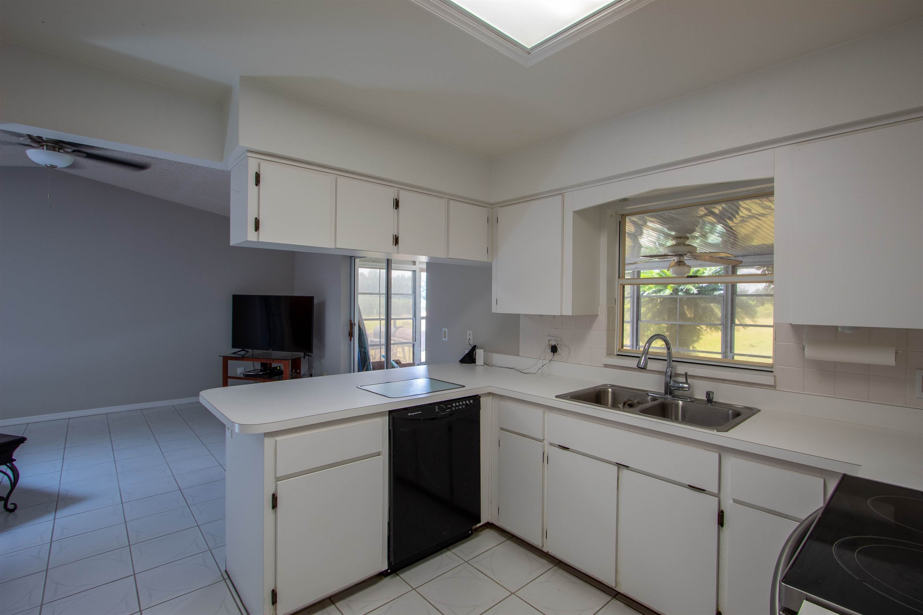 5715 Empire Church Rd., Groveland, FL 34736