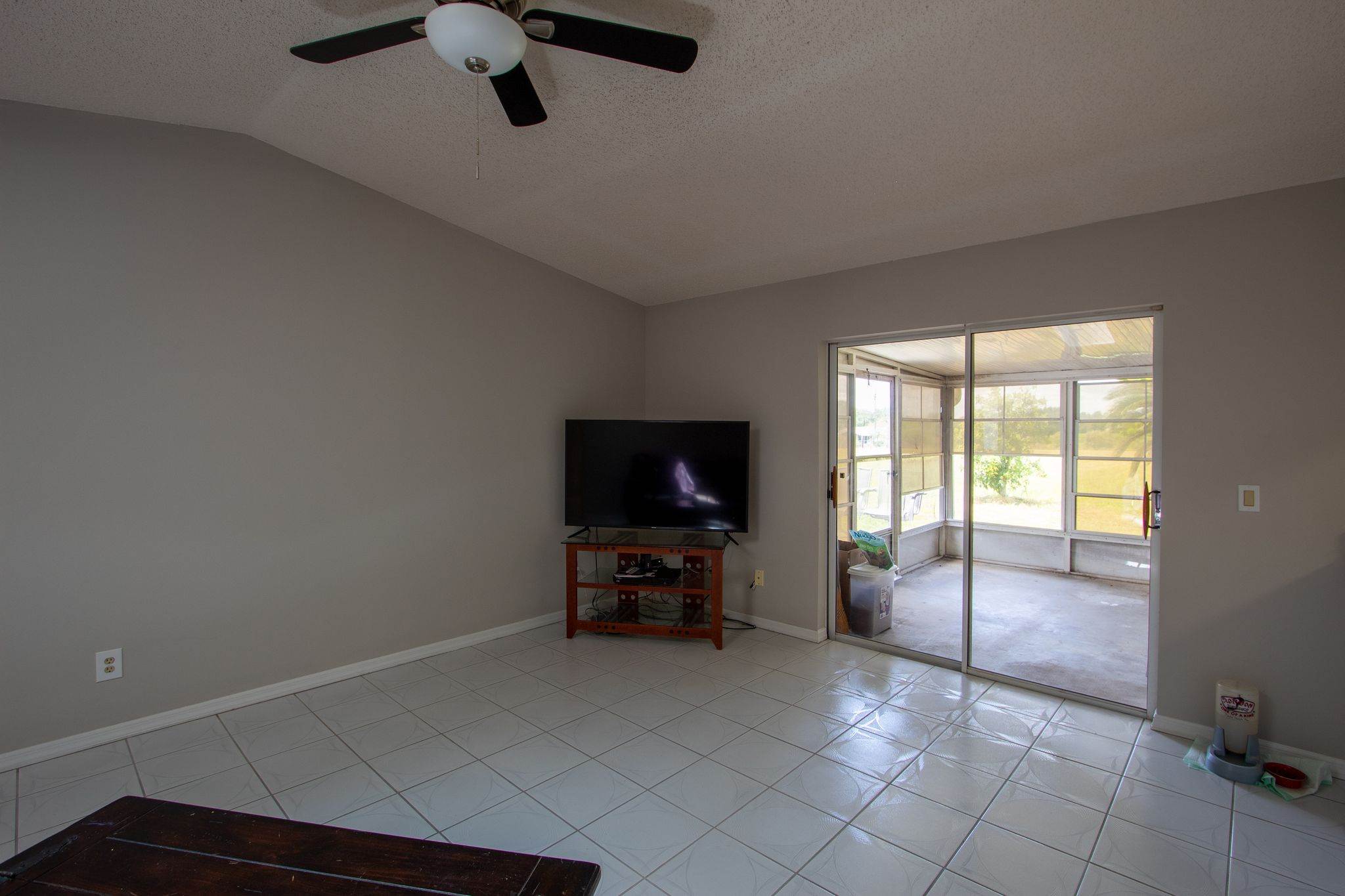 5715 Empire Church Rd., Groveland, FL 34736