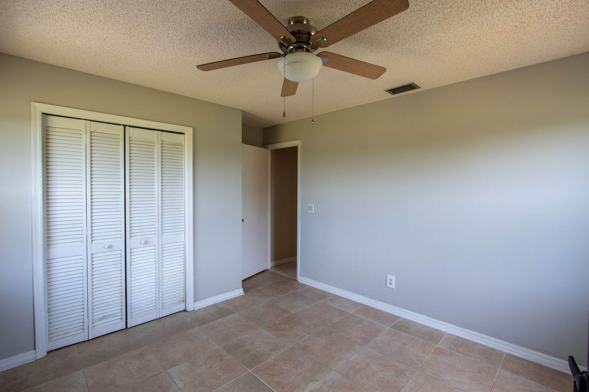 5715 Empire Church Rd., Groveland, FL 34736