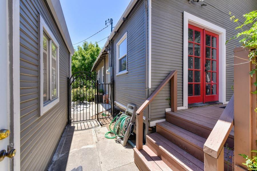 3327 M Street, Sacramento, CA 95816