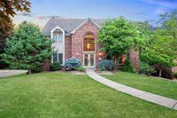 2532 Appletree Dr, Pittsburgh, PA 15241