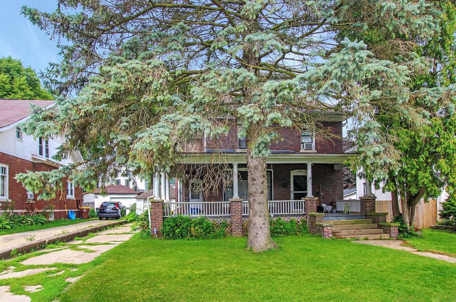1018 Maple, Freeport, IL 61032 Listings NextHome First Class