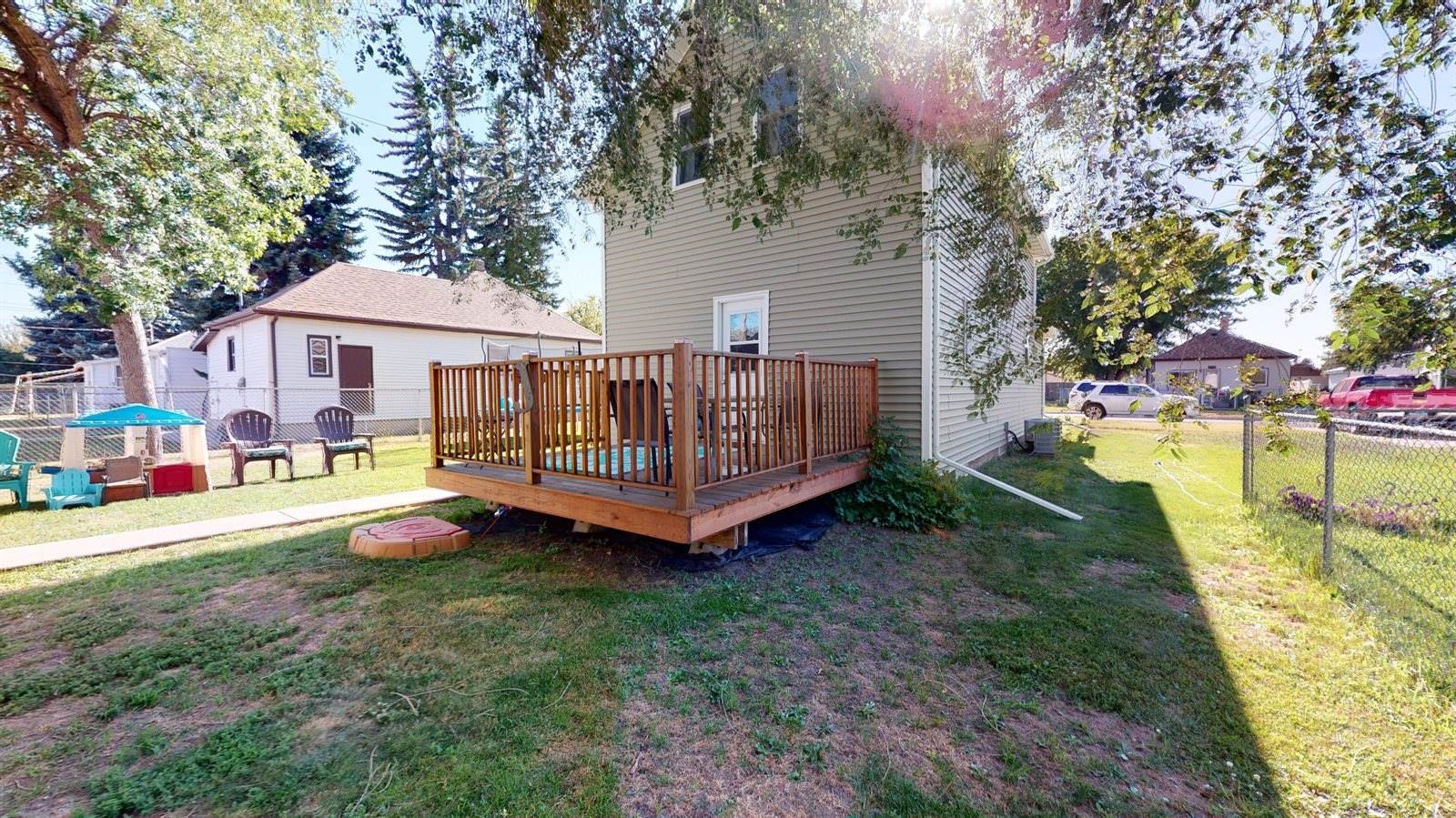 206 8th Avenue SW, Mandan, ND 58554