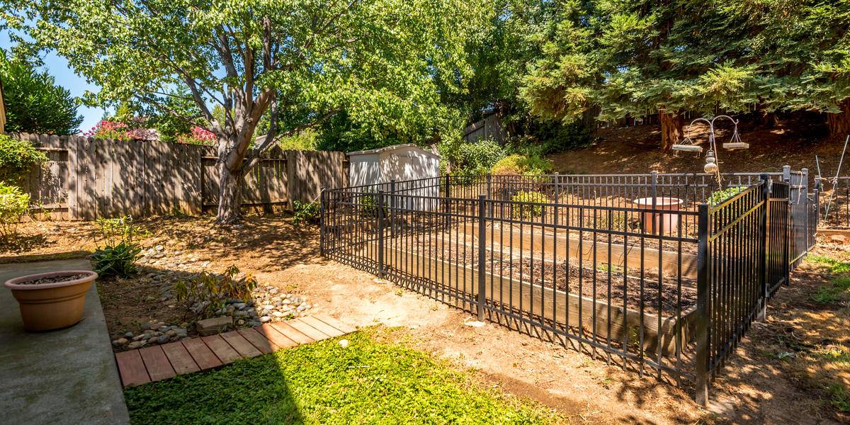 12452 Jeremiah Drive, Auburn, CA 95603